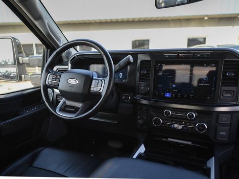 Used 2024 Ford F250 Lariat w/ Lariat Ultimate Package AWD/4WD image 18