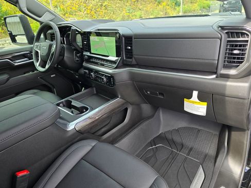New 2025 Chevrolet Silverado 2500 LTZ w/ Trail Boss Package AWD/4WD image 33