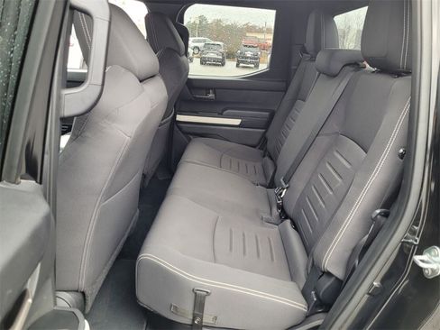 Used 2024 Toyota Tacoma TRD Off-Road image 6