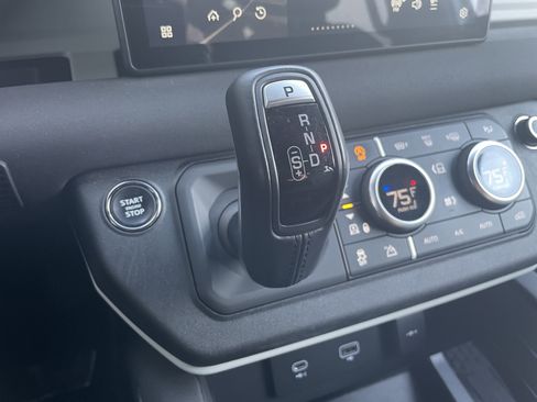 Used 2023 Land Rover Defender 110 S image 20