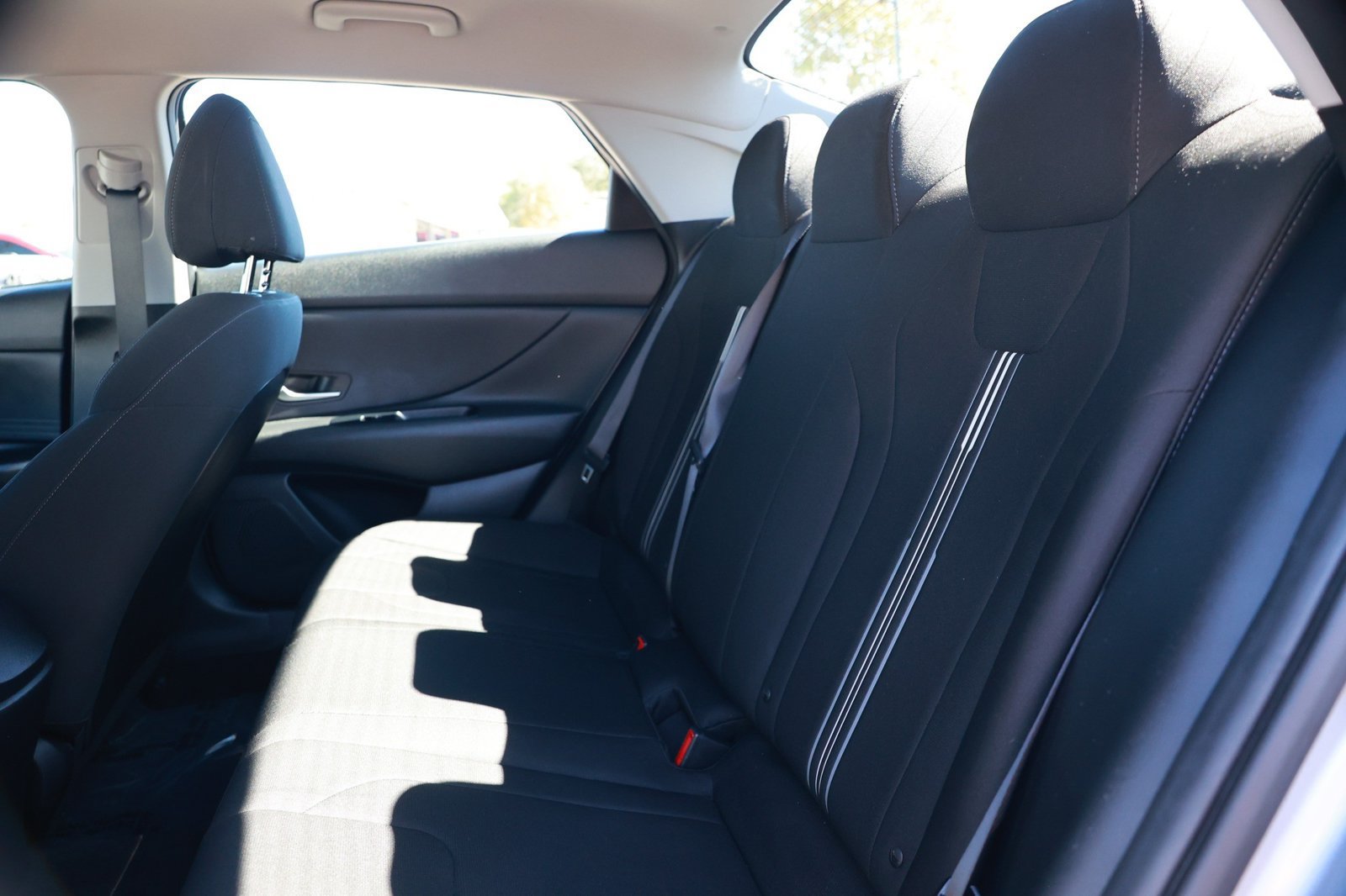 Used 2023 Hyundai Elantra SEL FWD image 36