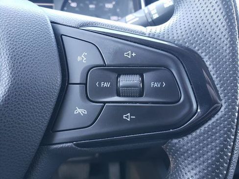 Used 2024 Chevrolet Trax LS w/ LS Convenience Package FWD image 22