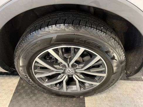 Used 2021 Volkswagen Tiguan S FWD image 15