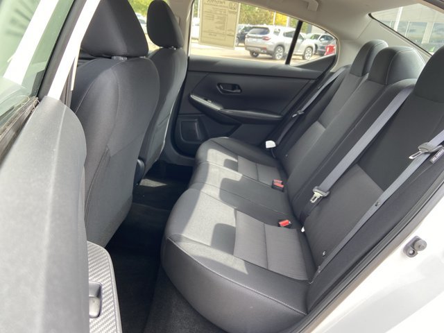 Used 2025 Nissan Sentra SV FWD image 16