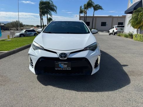 Used 2019 Toyota Corolla SE w/ SE Premium Package FWD image 2