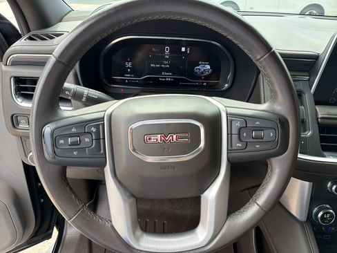 Used 2023 GMC Yukon SLT RWD image 11