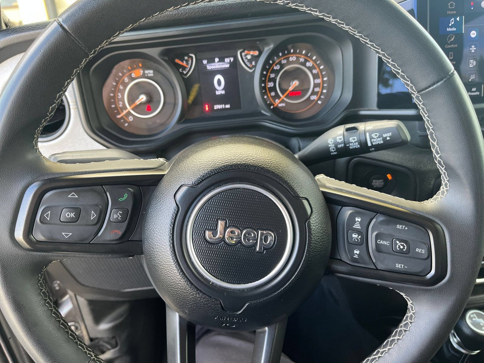Used 2025 Jeep Wrangler Unlimited Sport AWD/4WD image 26