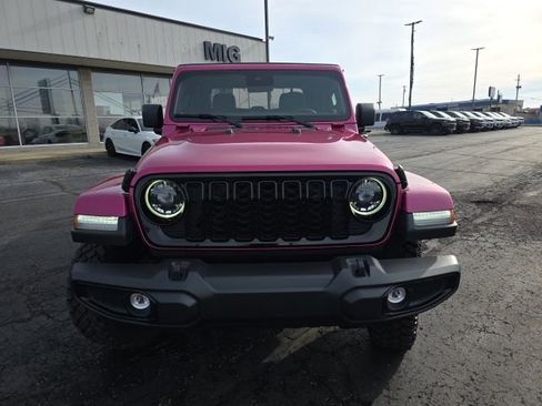 Used 2024 Jeep Gladiator Sport image 12