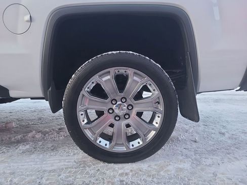 Used 2017 GMC Sierra 1500 Denali w/ Denali Ultimate Package image 16