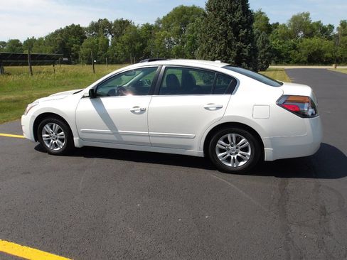 Used 2010 Nissan Altima 2.5 SL w/ SL Pkg FWD image 13