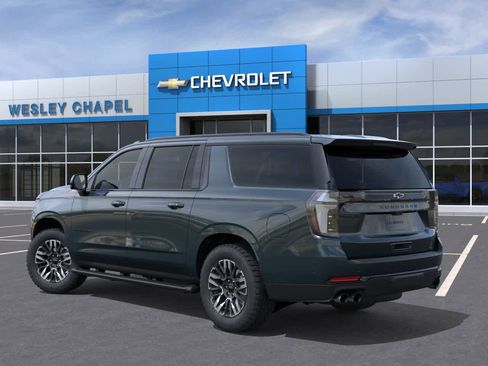New 2026 Chevrolet Suburban Z71 AWD/4WD image 4