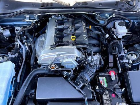 Used 2016 MAZDA MX-5 Miata Grand Touring RWD image 9