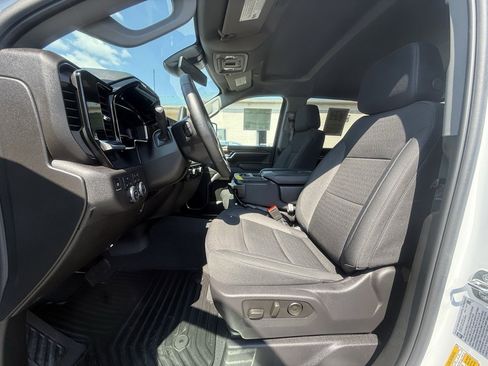 Used 2024 Chevrolet Silverado 3500 LT w/ Convenience Package image 24