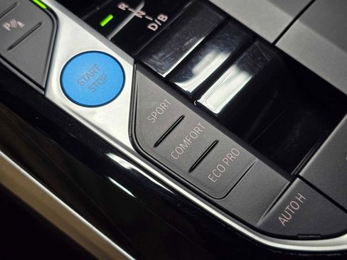 Used 2024 BMW i4 xDrive40i image 34