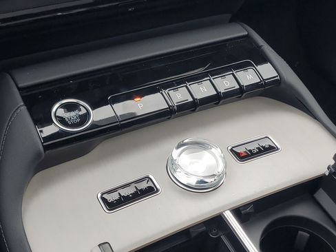 New 2026 Lincoln Navigator Reserve image 25