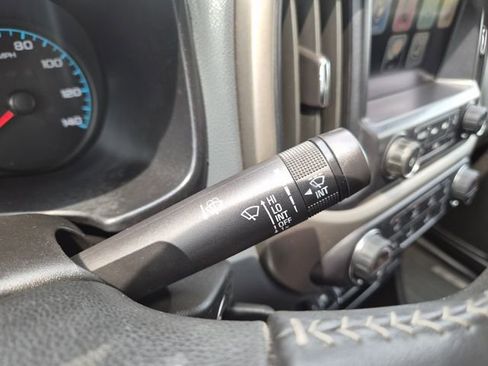Used 2015 Chevrolet Colorado Z71 AWD/4WD image 21