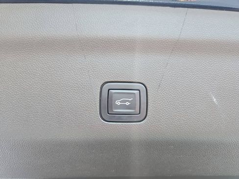 Used 2022 GMC Yukon Denali AWD/4WD image 29