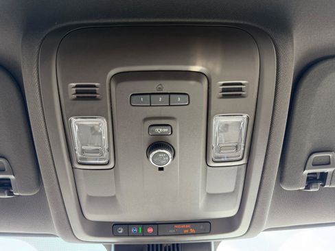 Used 2024 Chevrolet Tahoe LT image 21