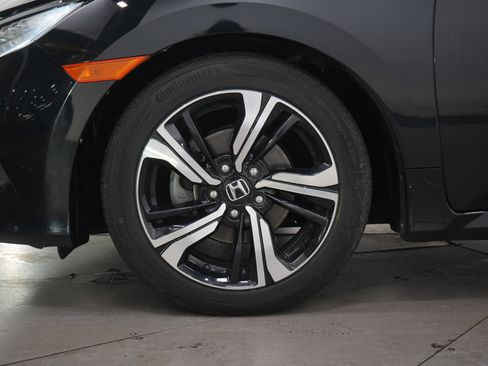 Used 2016 Honda Civic Touring image 28