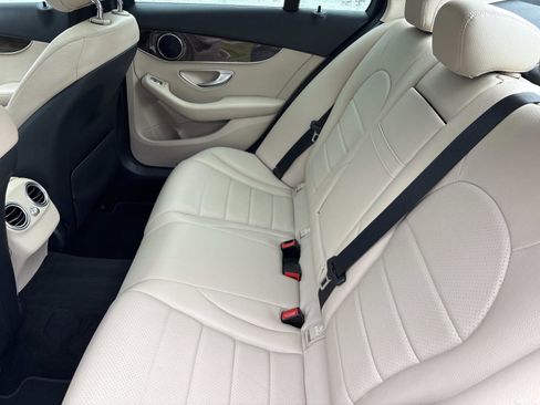 Used 2019 Mercedes-Benz C 300 Sedan image 31