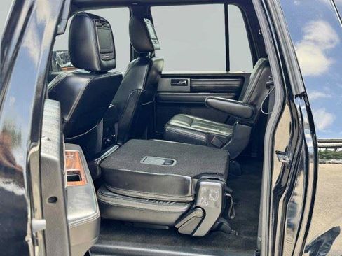 Used 2016 Ford Expedition EL Platinum RWD image 41