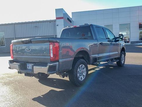 Used 2024 Ford F250 XLT image 5