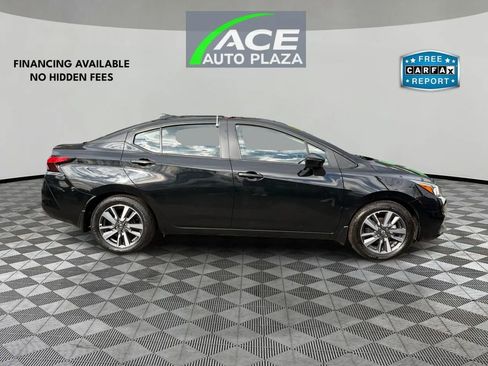 Used 2020 Nissan Versa SV image 4