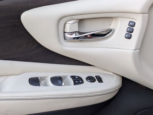 Used 2020 Nissan Murano Platinum image 15