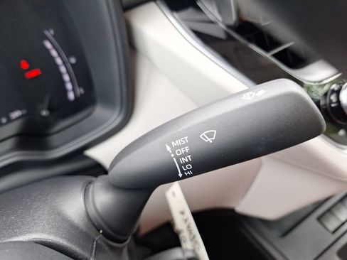 Used 2026 Toyota Corolla Cross L FWD image 21