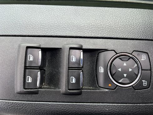 Used 2019 Ford F150 XLT w/ Equipment Group 302A Luxury AWD/4WD image 30