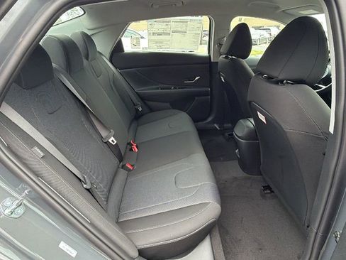 New 2026 Hyundai Elantra SE image 16