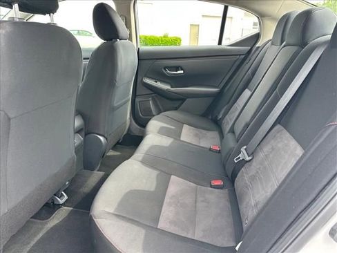 Used 2025 Nissan Sentra SR FWD image 15