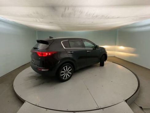 Used 2017 Kia Sportage EX w/ EX Technology Package AWD/4WD image 6