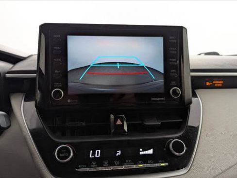 Used 2022 Toyota Corolla LE FWD image 27