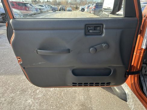 Used 2001 Jeep Wrangler Sport image 10