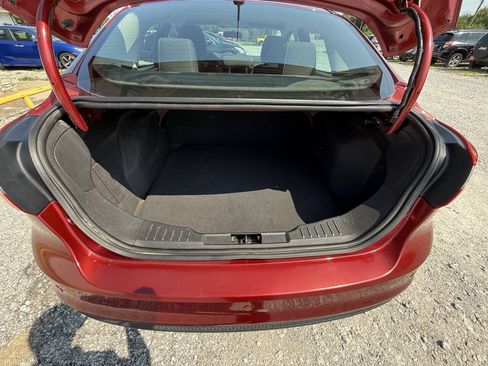 Used 2014 Ford Focus SE w/ SE Sport Package FWD image 19