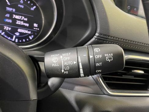 Used 2018 MAZDA CX-5 Touring w/ Preferred Equipment Package FWD image 23