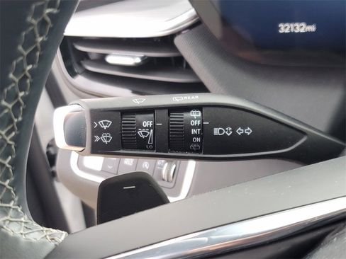 Used 2025 Buick Enclave Preferred image 24