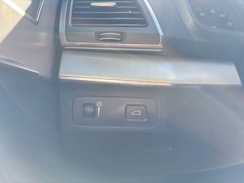 Used 2021 Volvo XC90 T5 Momentum w/ Climate Package image 24