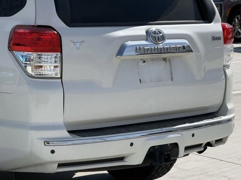 Used 2013 Toyota 4Runner SR5 image 6