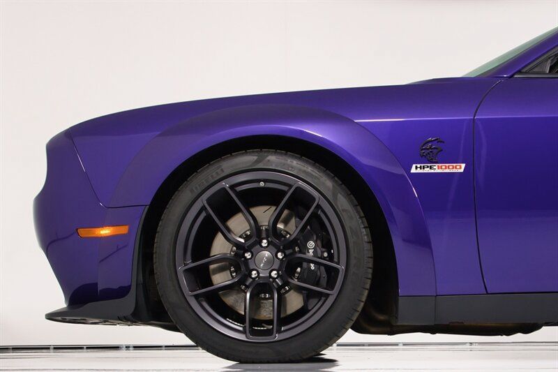 Used 2019 Dodge Challenger SRT Hellcat Redeye RWD image 6