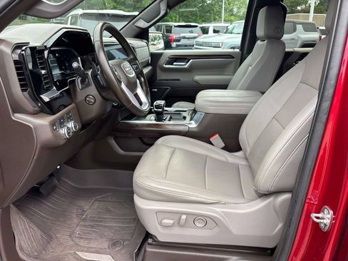 Used 2023 GMC Sierra 1500 SLT w/ SLT Premium Plus Package AWD/4WD image 11