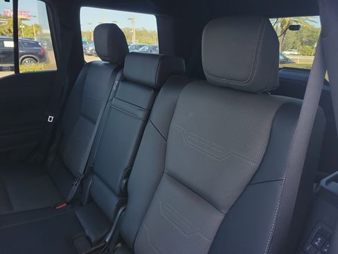 Used 2024 Lexus GX 550 image 29