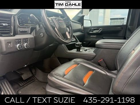 Used 2023 GMC Sierra 1500 AT4 w/ Technology Package AWD/4WD image 10
