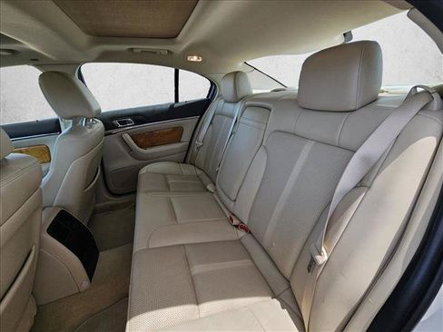 Used 2012 Lincoln MKS FWD image 16