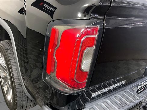 Used 2018 GMC Sierra 1500 Denali RWD image 27