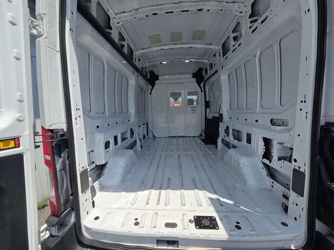 Used 2025 Ford Transit 250 148 High Roof AWD image 20
