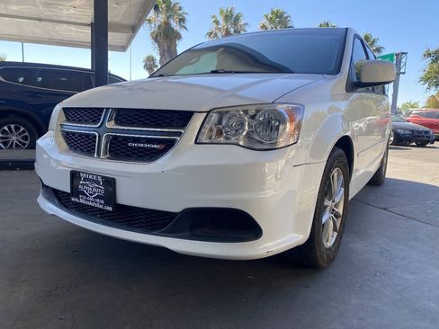 Used 2014 Dodge Grand Caravan SXT FWD image 10