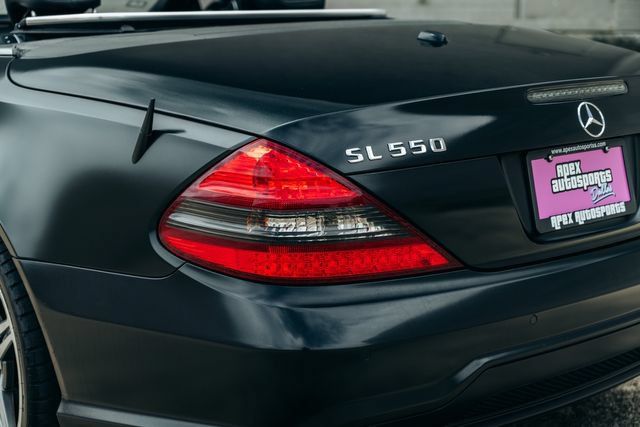 Used 2011 Mercedes-Benz SL 550 image 50