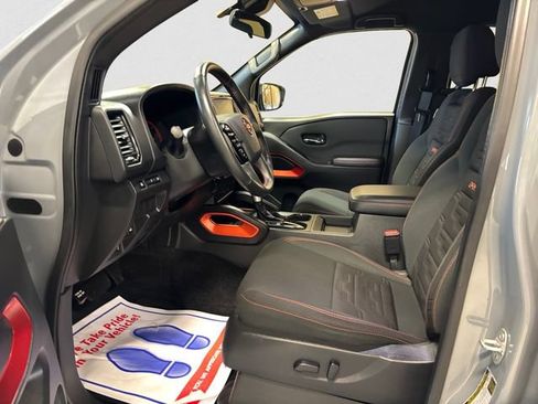 Used 2024 Nissan Frontier PRO-4X w/ Technology Package AWD/4WD image 10